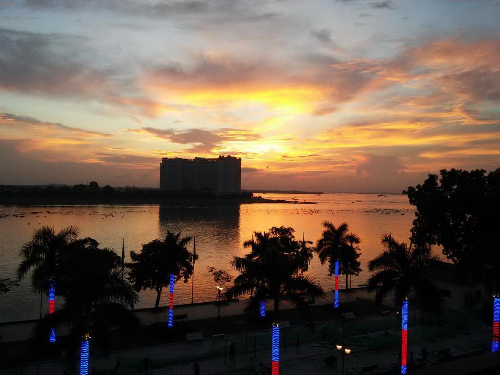 Bougainvillier Hotel Phnom Penh Luaran gambar