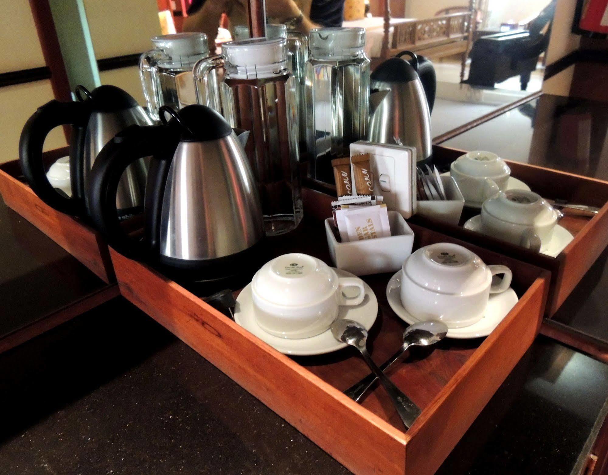 Bougainvillier Hotel Phnom Penh Luaran gambar