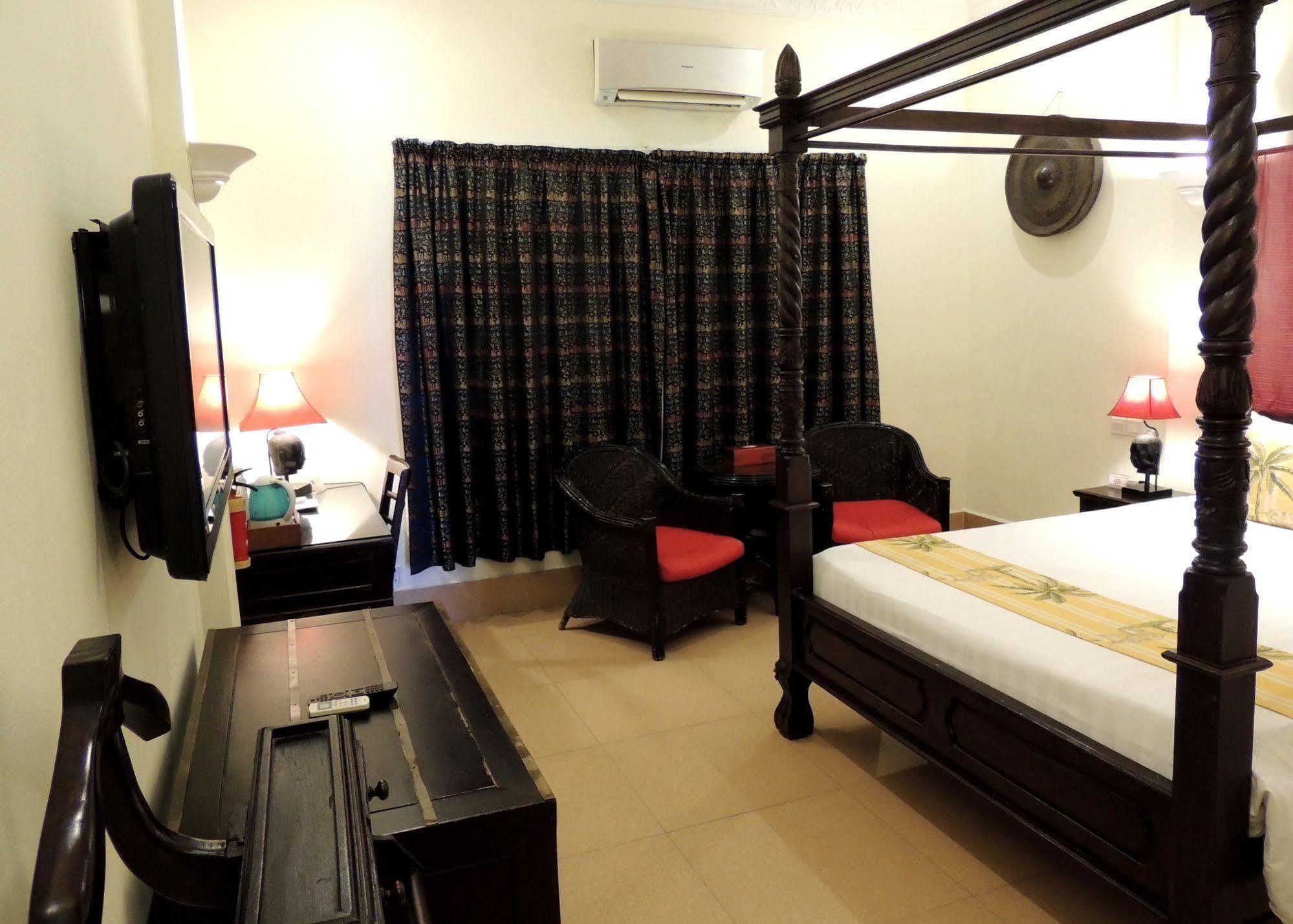 Bougainvillier Hotel Phnom Penh Luaran gambar